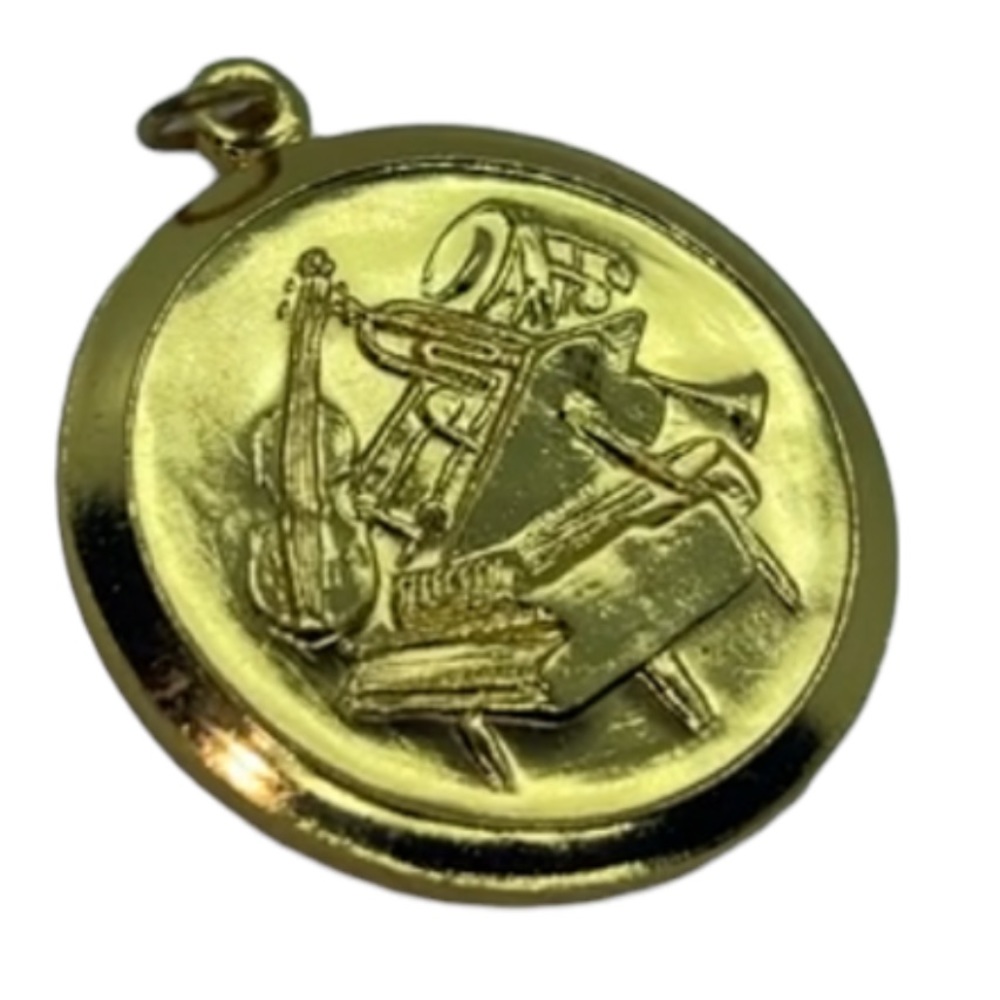 MUSICAL INSTRUMENT PENDANT CHARM GOLD TONE, PIANO, VIOLIN, SAXOPHONE, NOTES